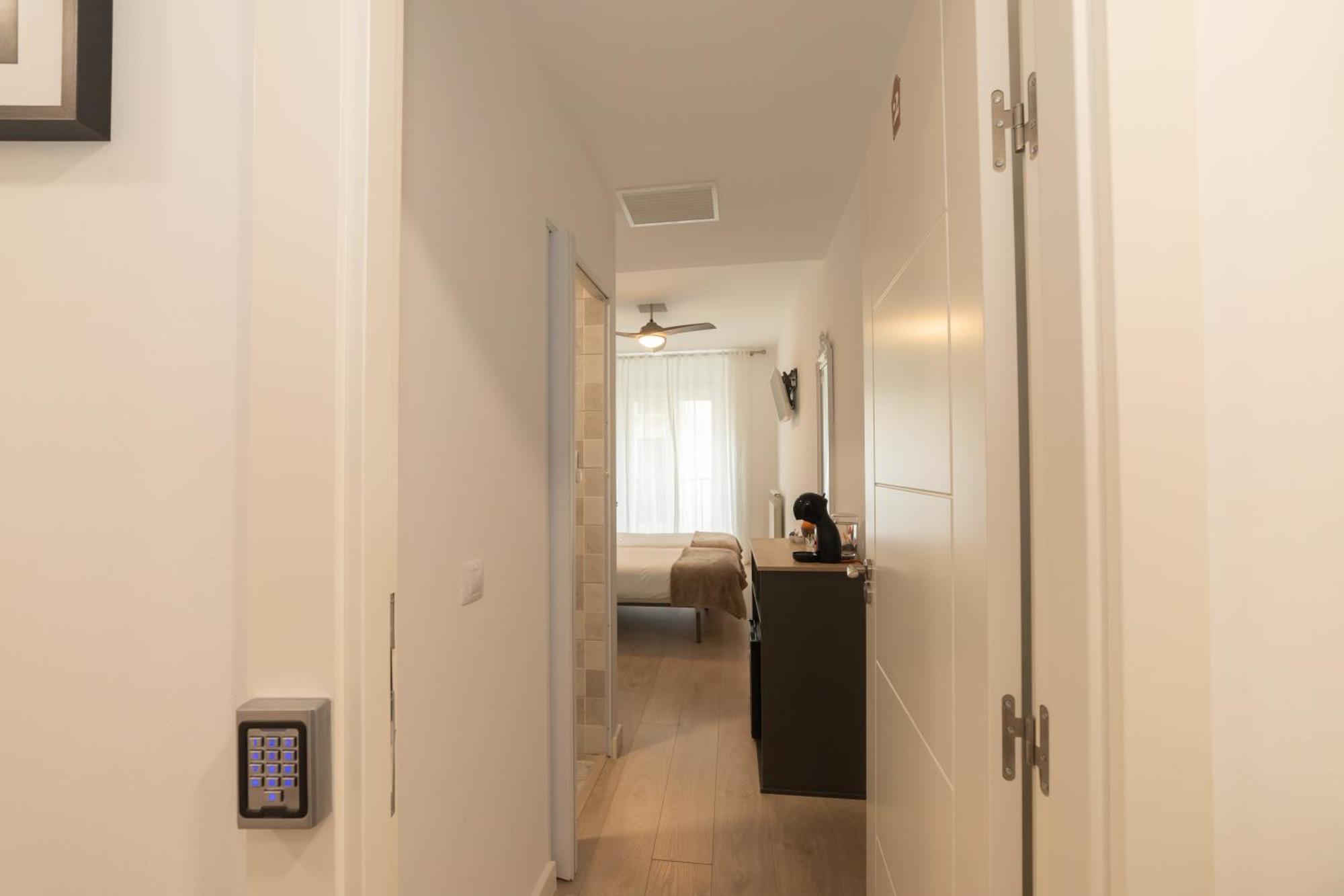 Hostal Puente De Hierro Logrono Ruang foto